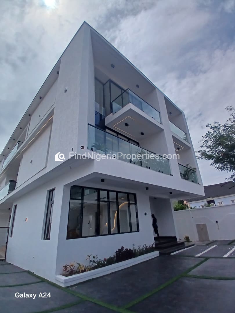 fully-detached-duplex